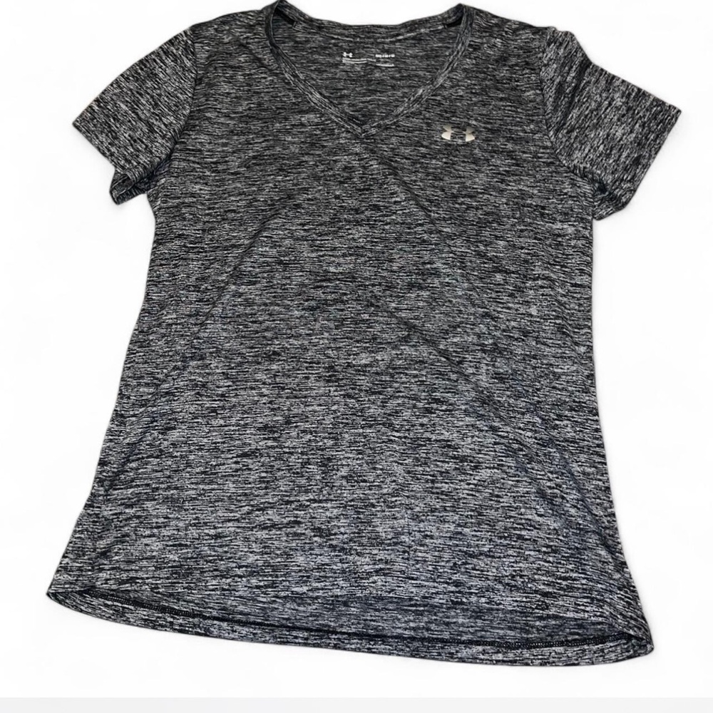 Bundle of 4 Under Armour T-Shirts - Picture 3 of 5